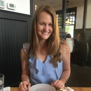 Meet your Posher, Dana